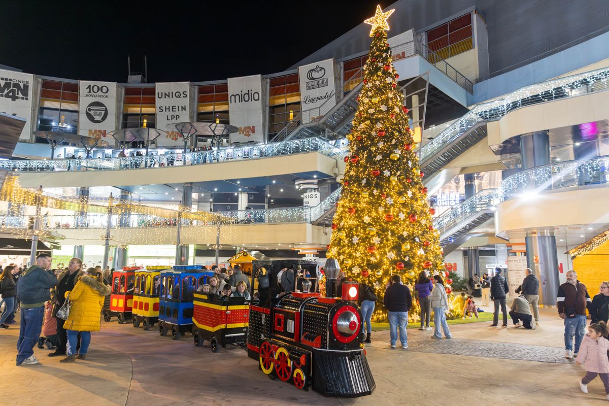 mn4_pequeños heroes