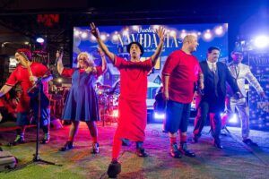 mn4_pequeños heroes